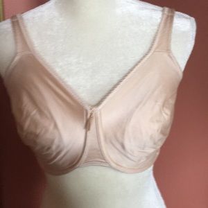 Wacoal underwire unpadded bra. Light tan. 36DDD